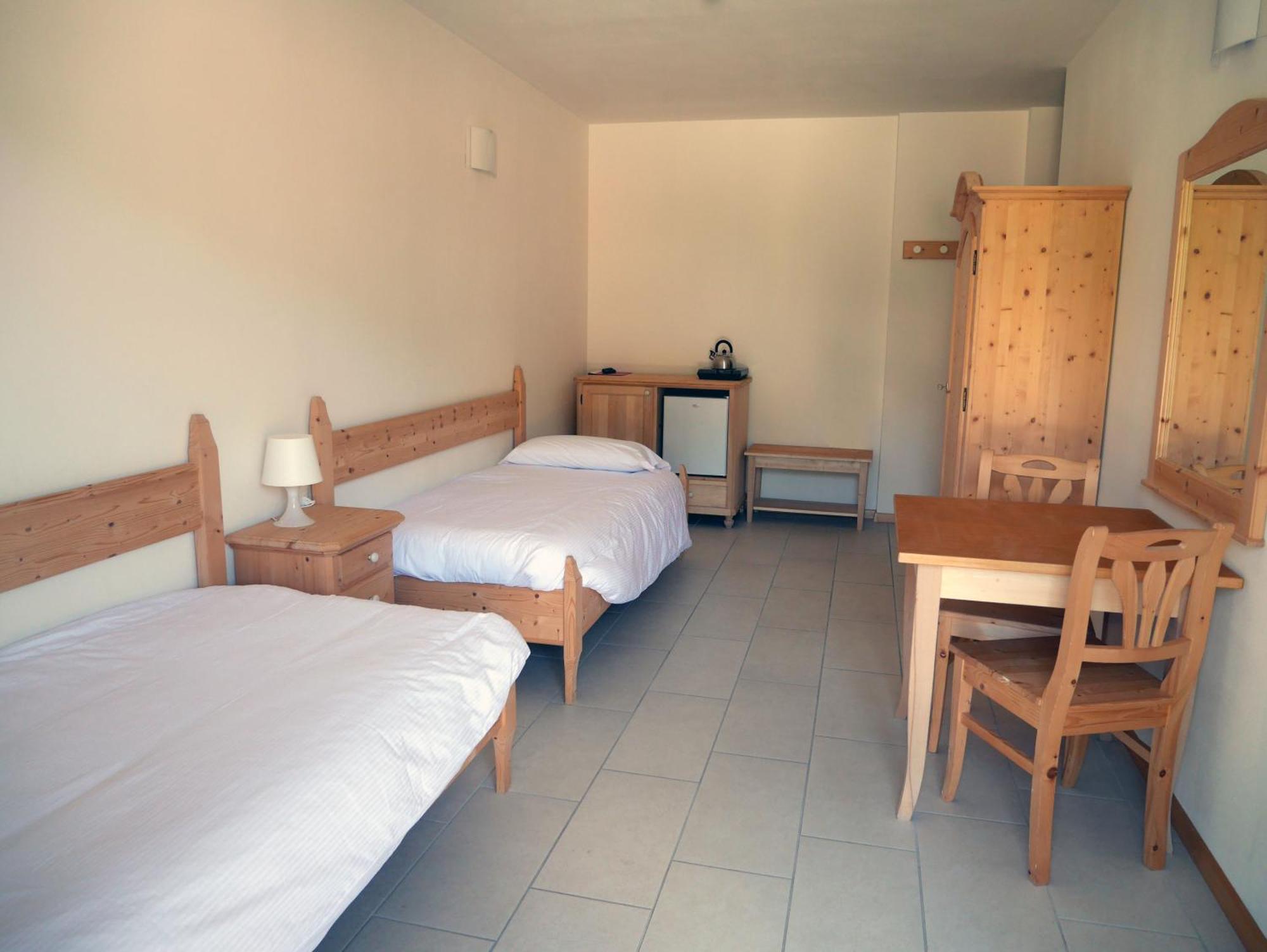 Hotel Elbele Garni Folgaria Room photo