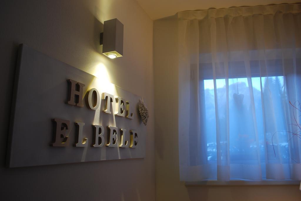 Hotel Elbele Garni Folgaria Exterior photo